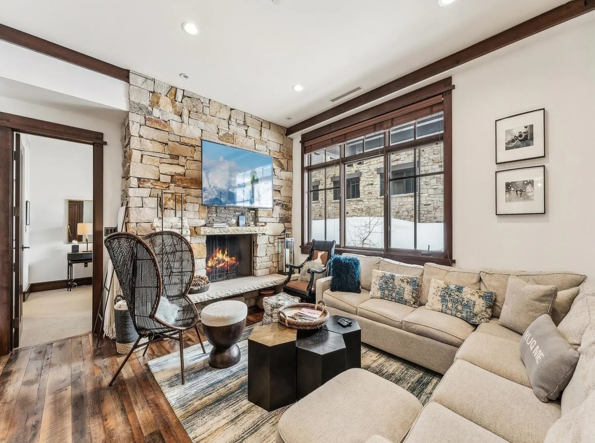 DCM_355835353 DCM_355835353