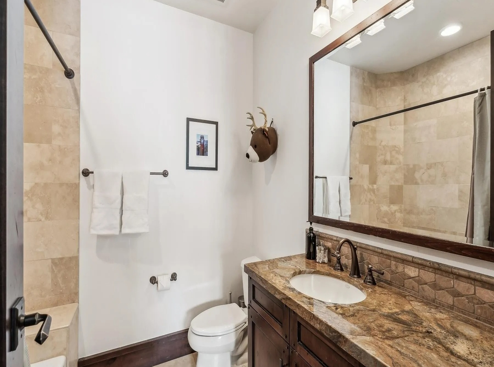 DCM_356935353 DCM_356935353